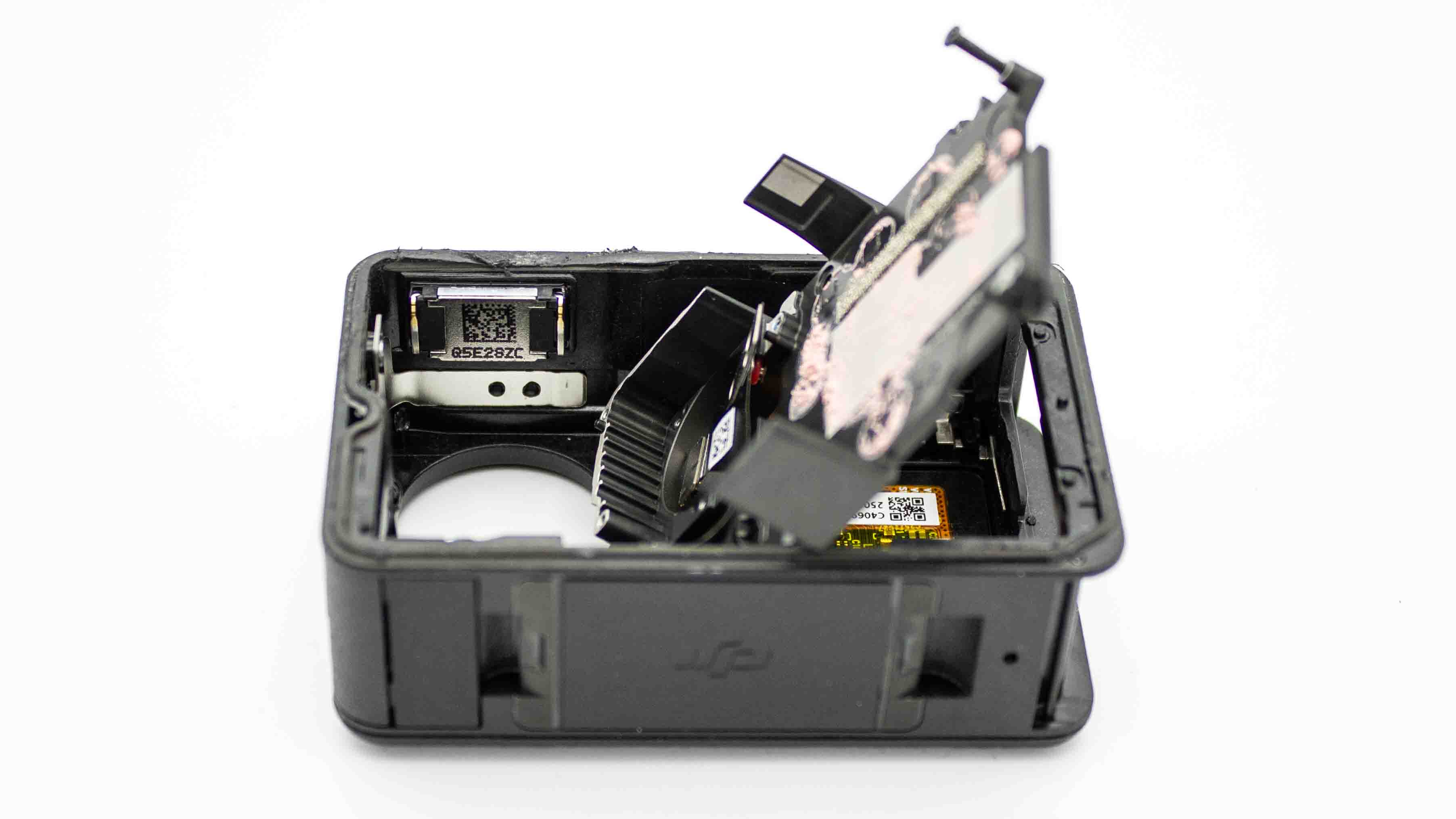 action_5_disassemble_92_.jpg
