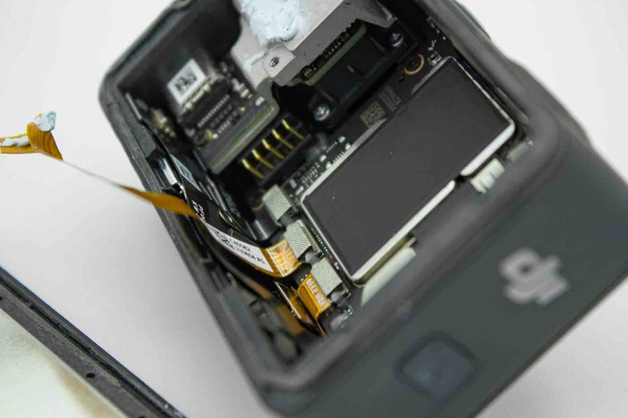 dji_a4_naked_manual-10.jpg