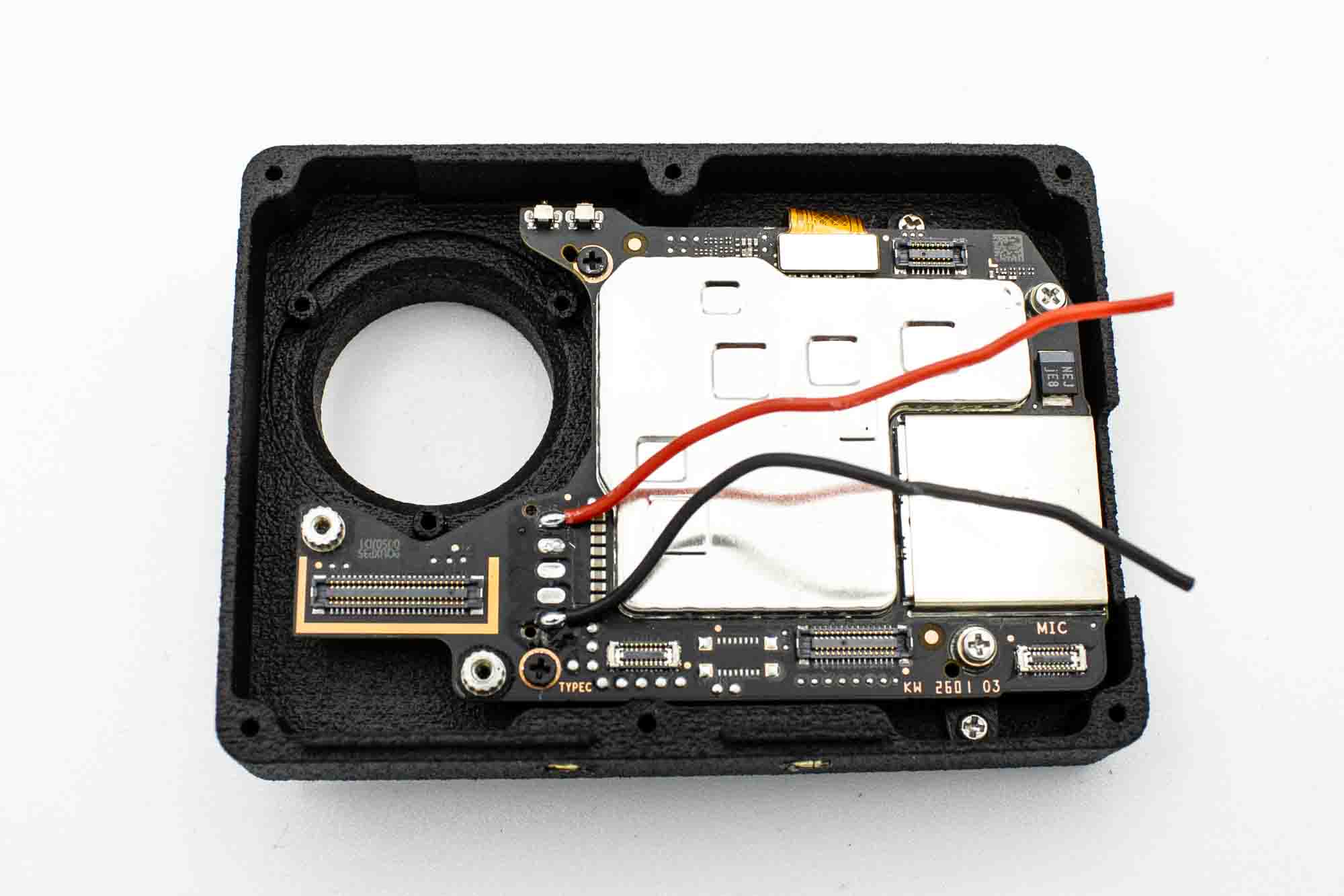 naked_action_6_pro_v2_7_.jpg